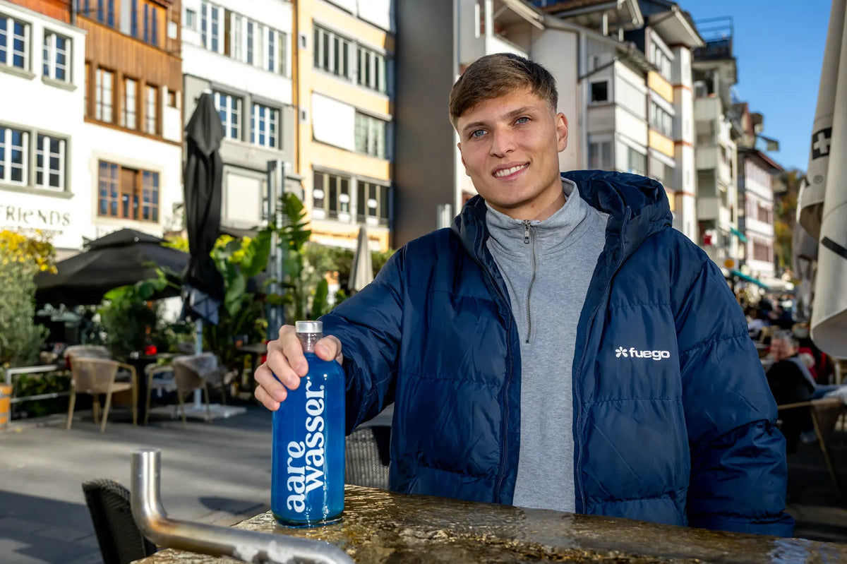 Levin, Gründer von Aarewasser, dem handgemachten Likör aus Bern